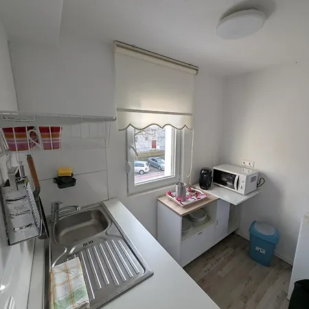 Apartment 2 *